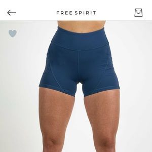 Blue side pocket bike shorts.
